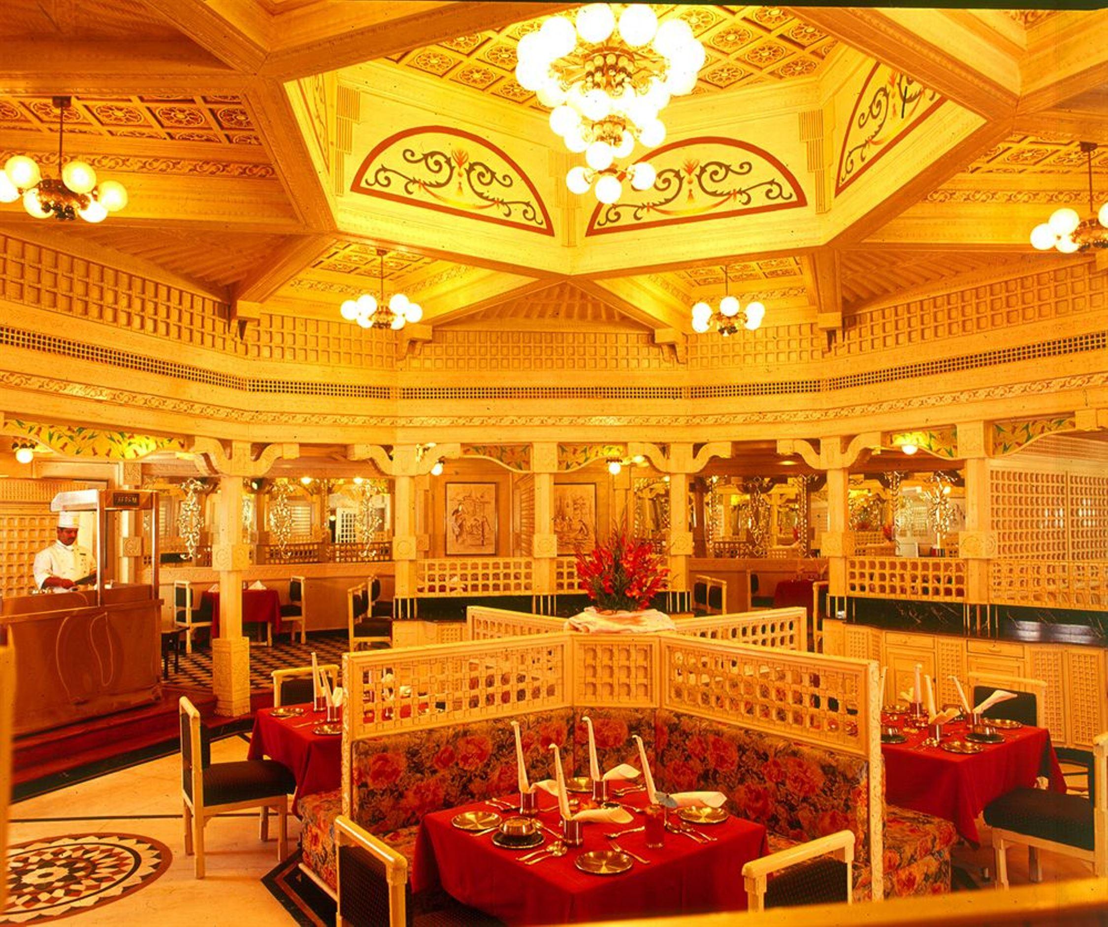 Savera Hotel Ченнаї Ресторан фото
